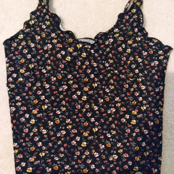 FOREVER 21 crop top-small like new - Picture 2 of 6